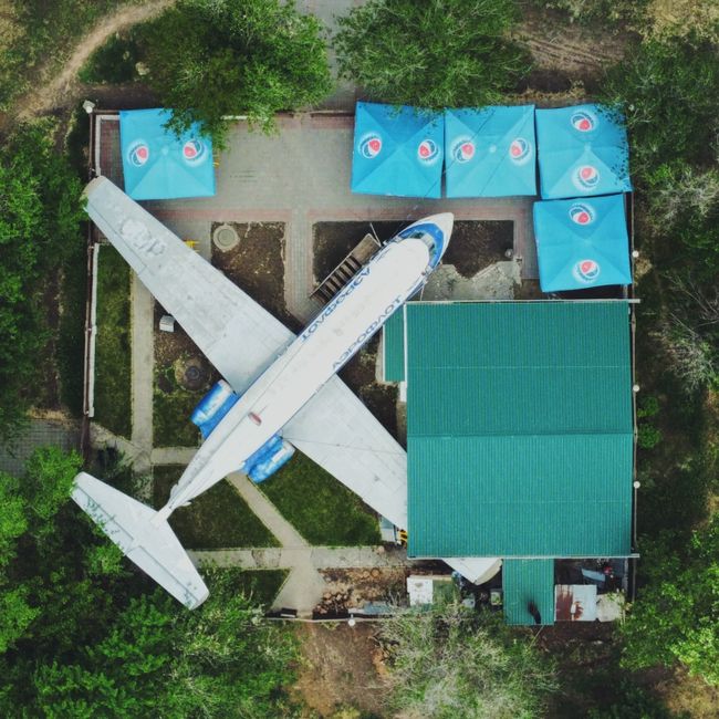 F-100 / Airworld